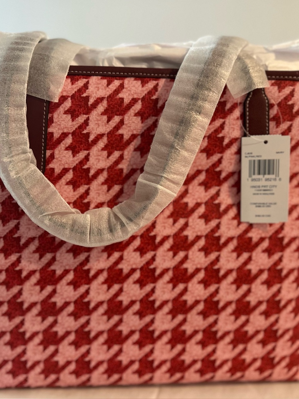 Authentic Coach Red and  Light pink Houndstooth Canvas Large Tote - Picture 2 of 6